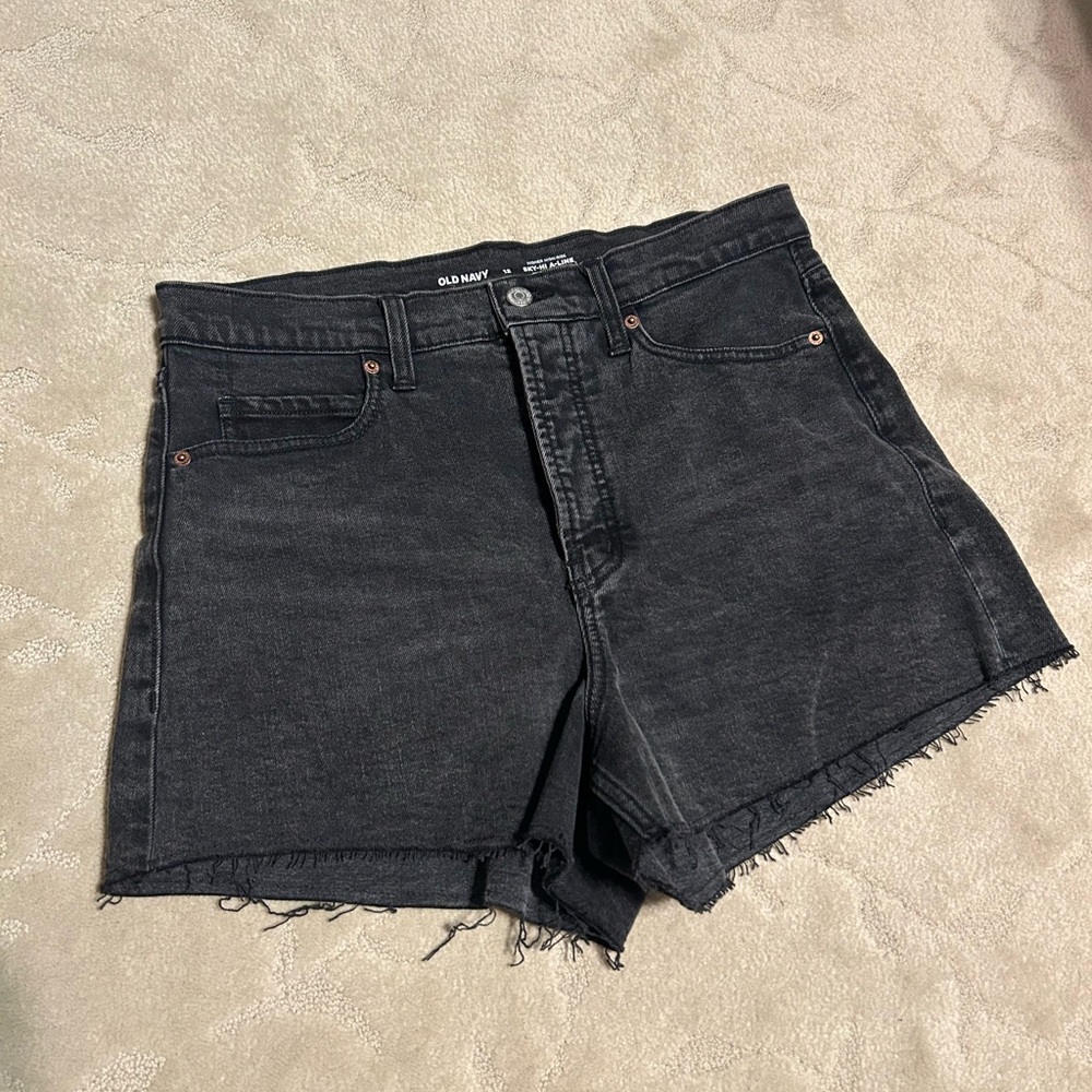 Old Navy button fly Jean shorts. Black. High rise size 12